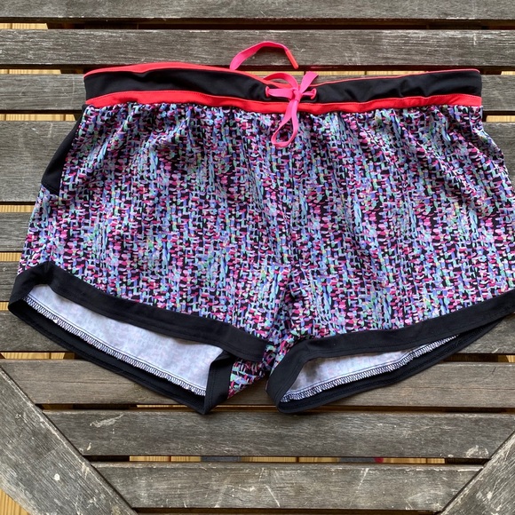 Pants - 4/$25 Pink polka dot exercise drawstring shorts
